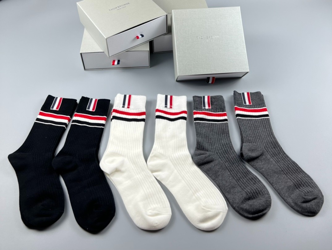 03 Socks