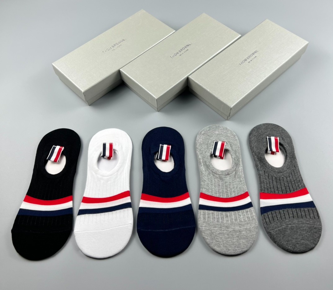 03 Socks