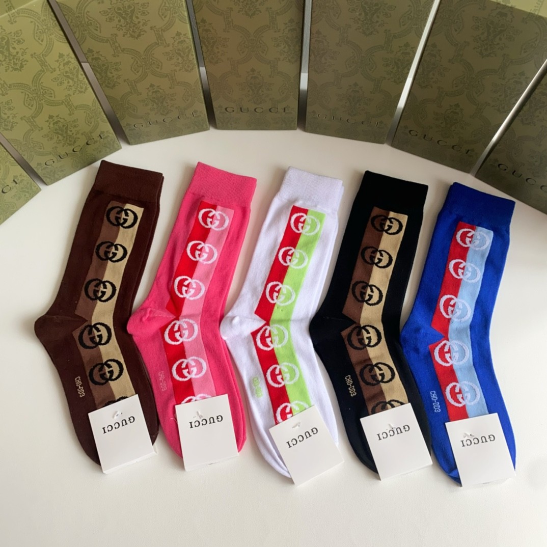 03 Socks