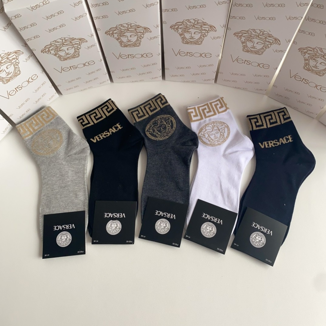 03 Socks