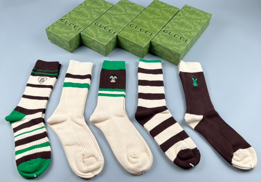 03 Socks