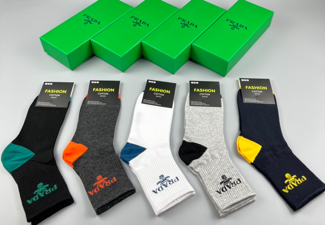 03 Socks