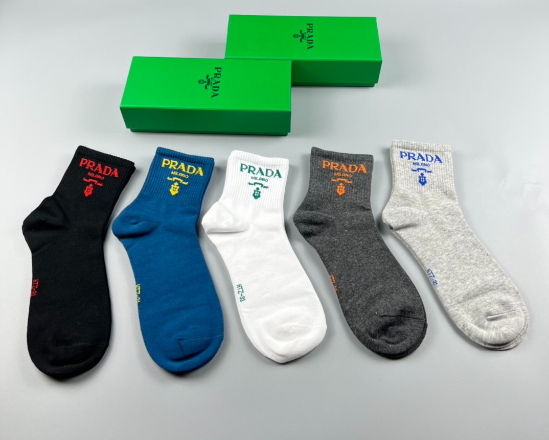 03 Socks