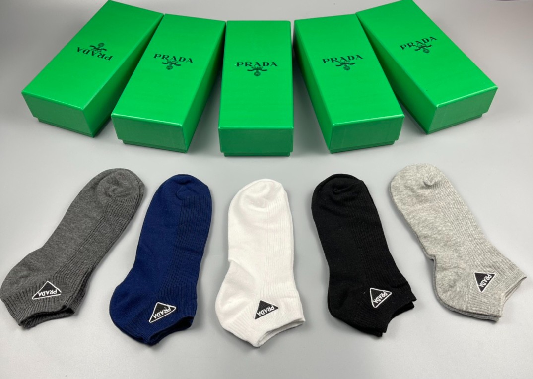 03 Socks