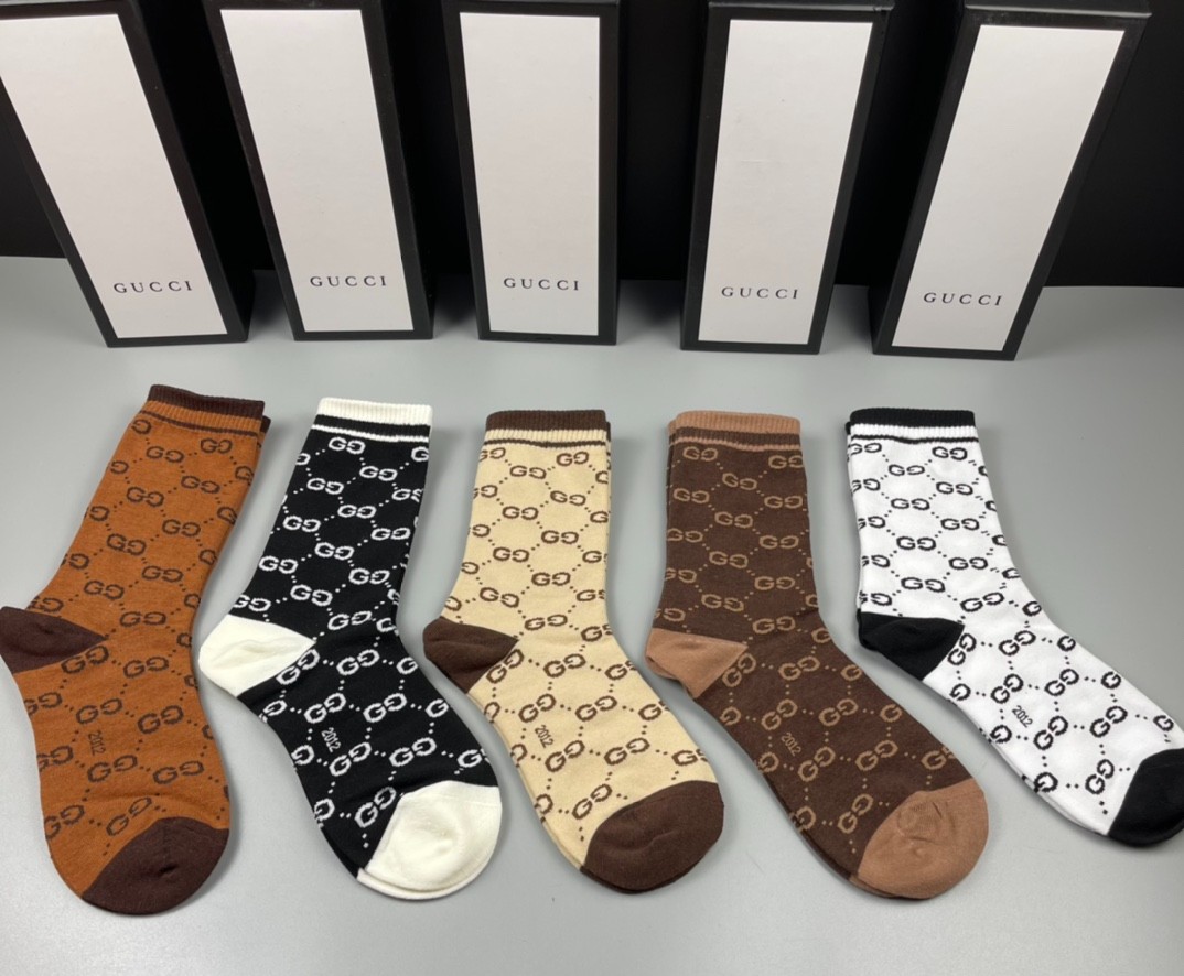 03 Socks