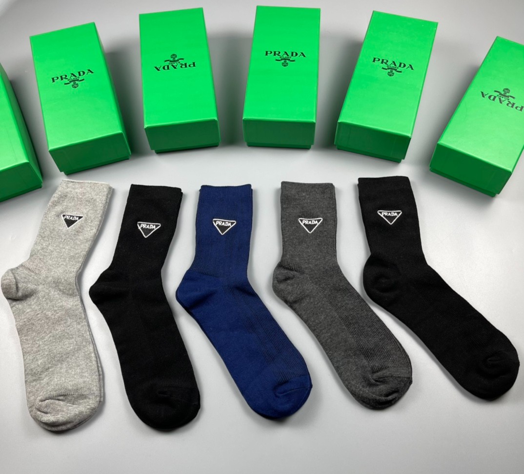 03 Socks