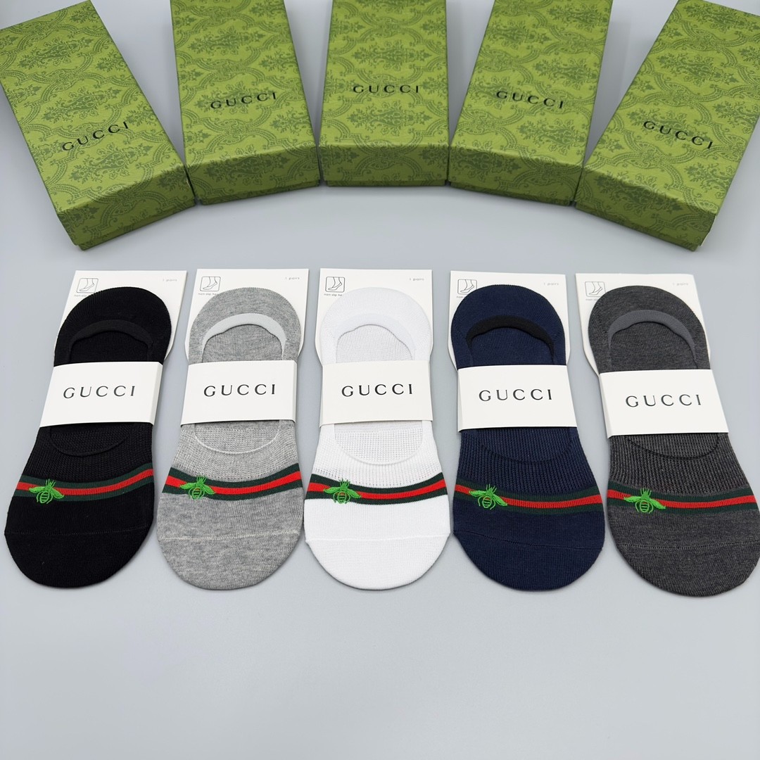03 Socks