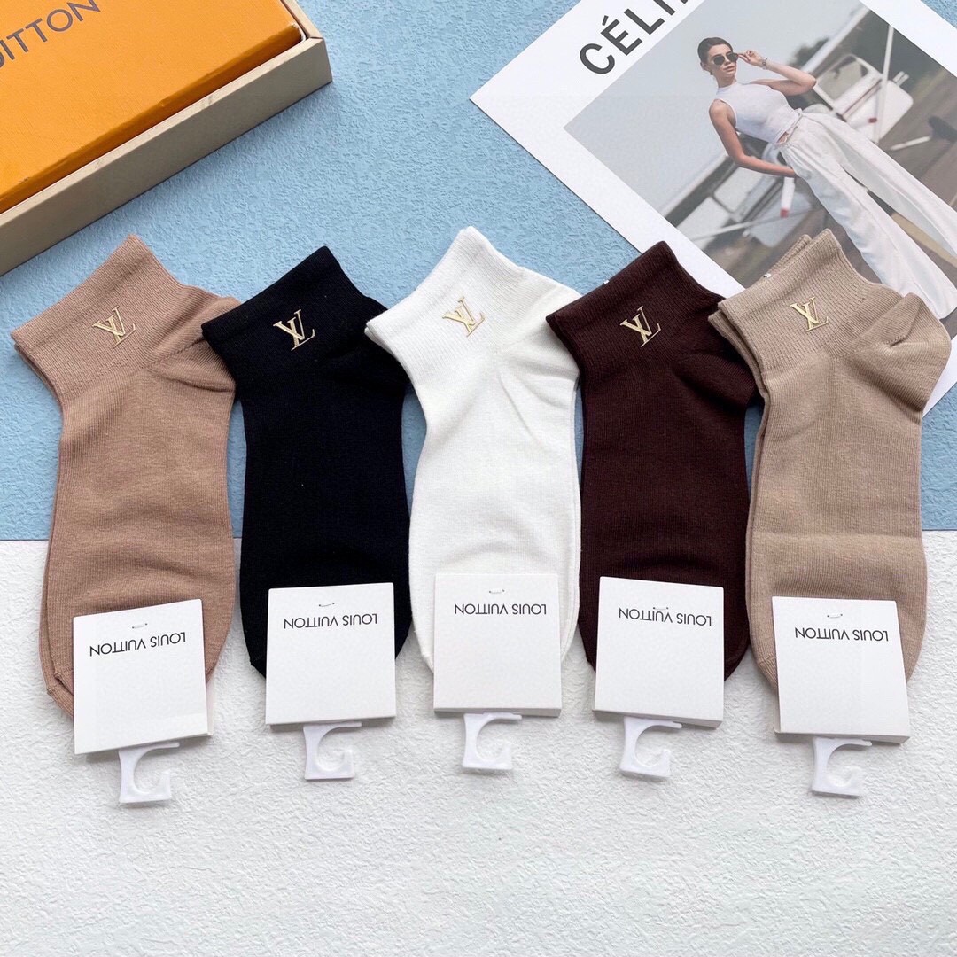 03 Socks