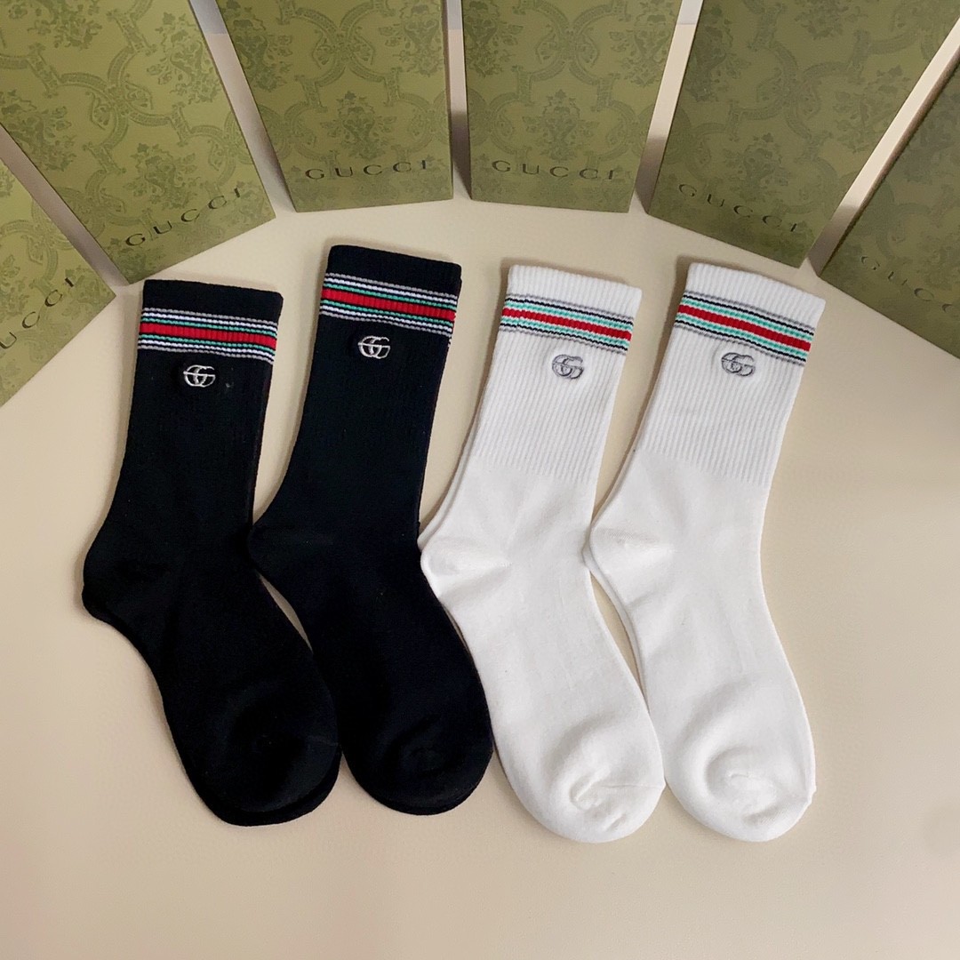 03 Socks