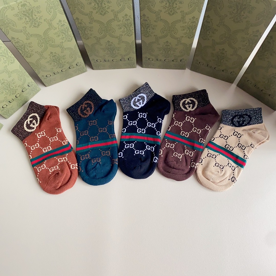 03 Socks