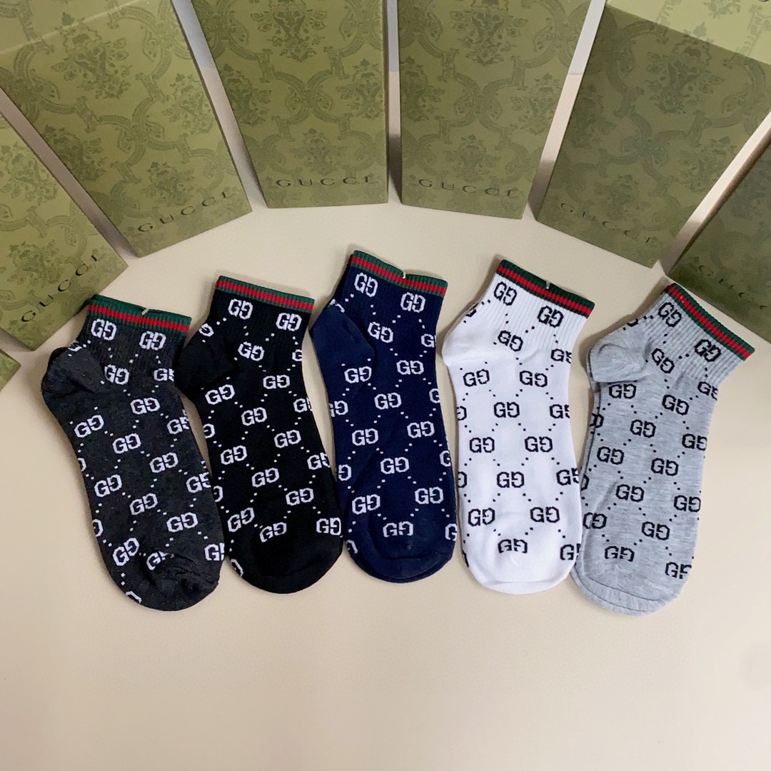 03 Socks