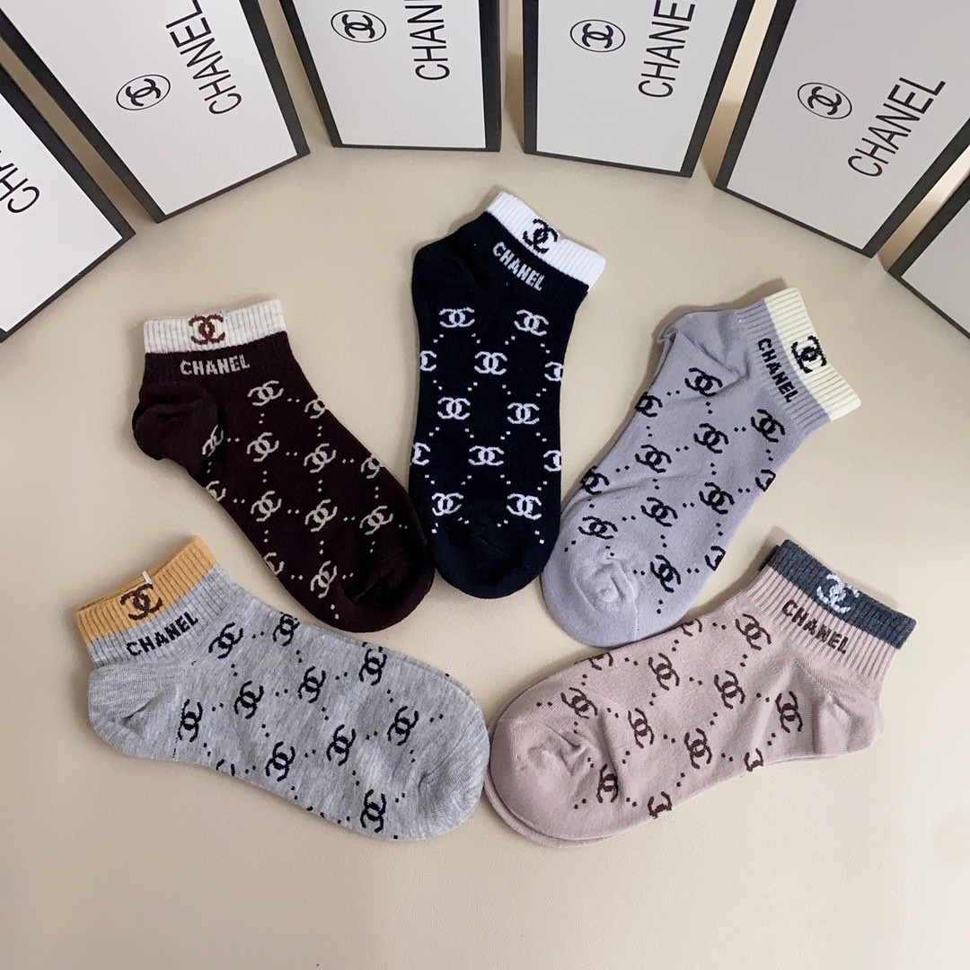 03 Socks