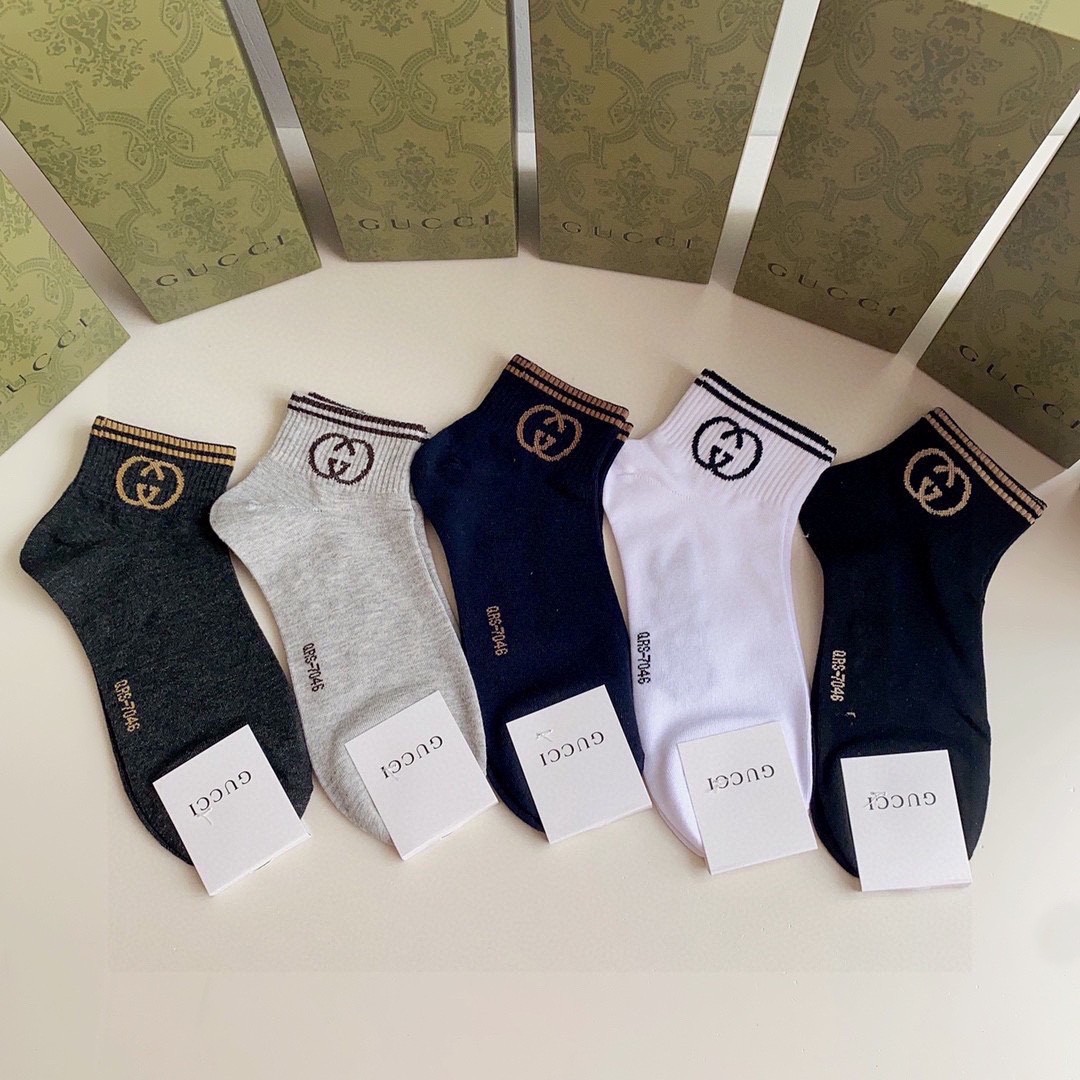 03 Socks