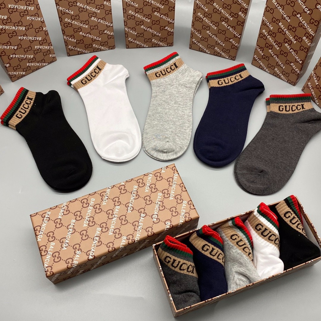 03 Socks