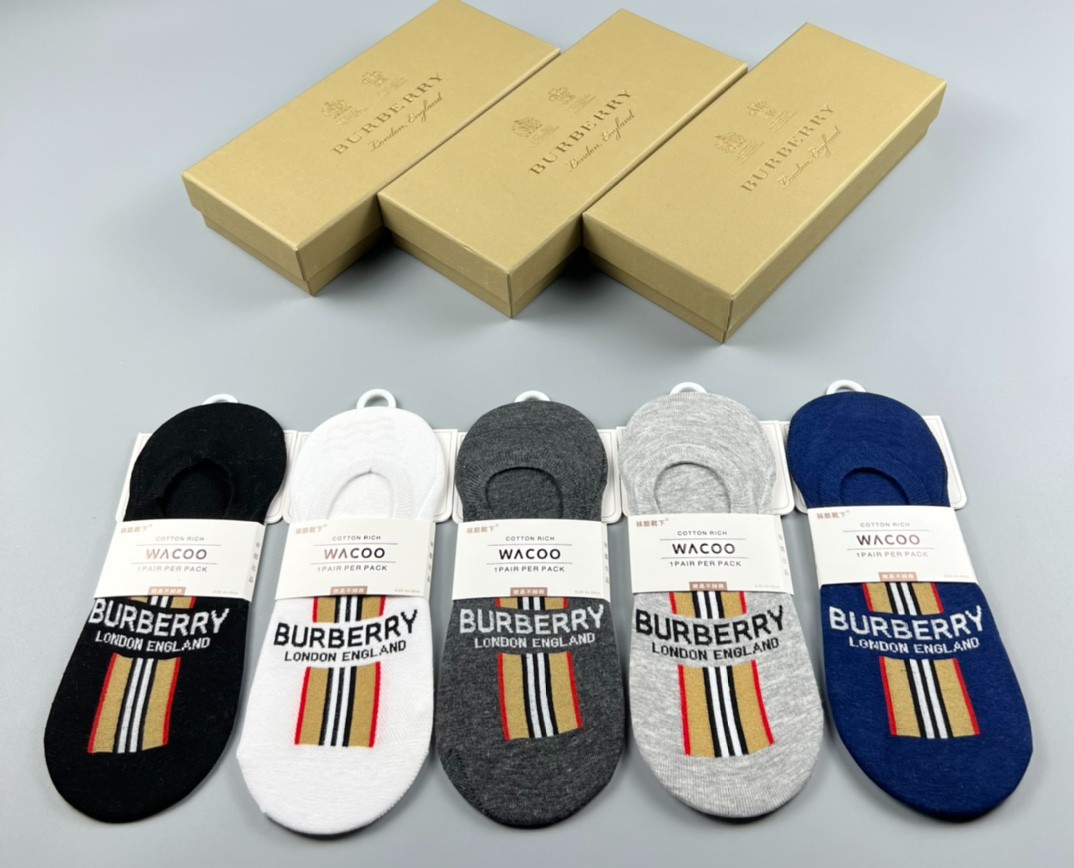 03 Socks
