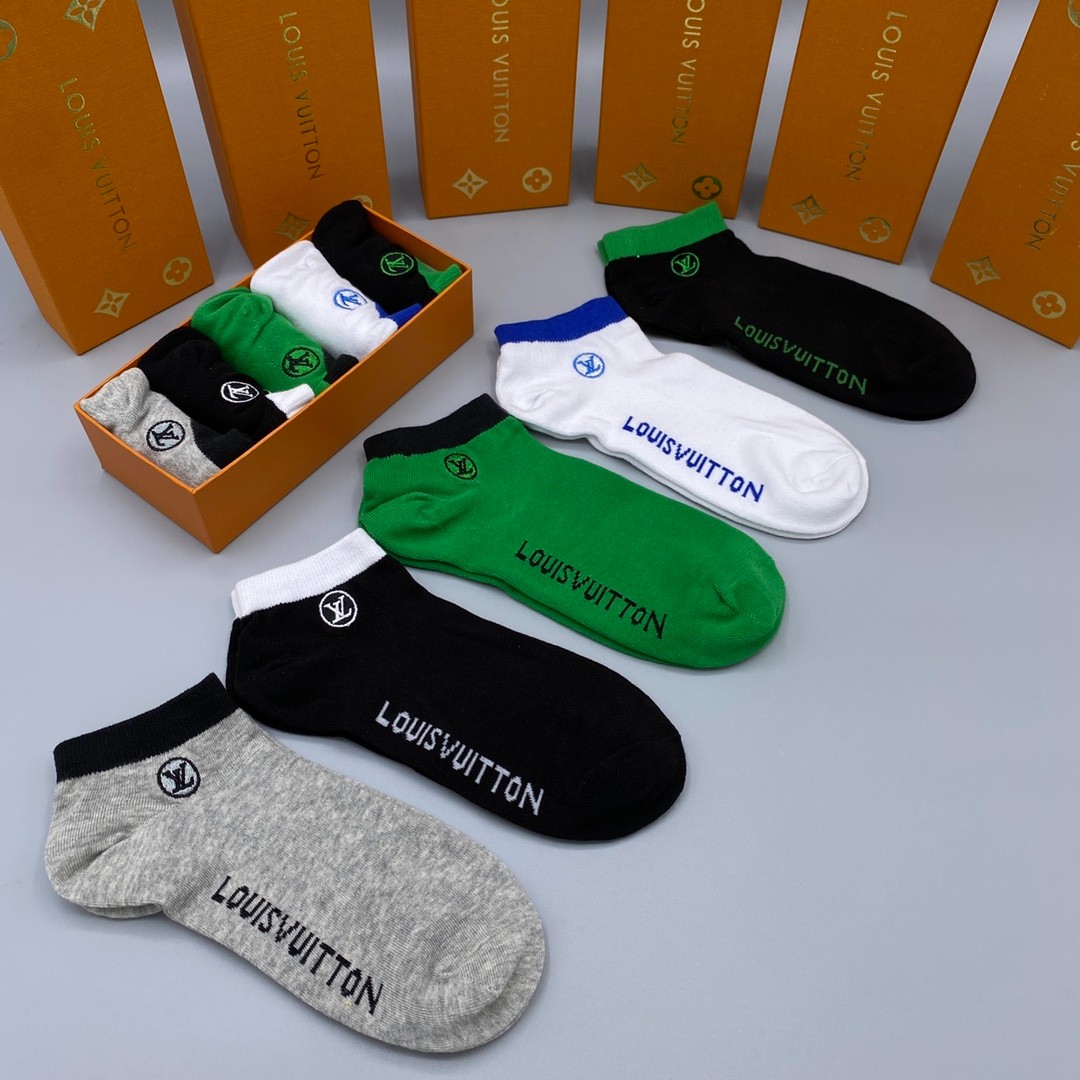 03 Socks
