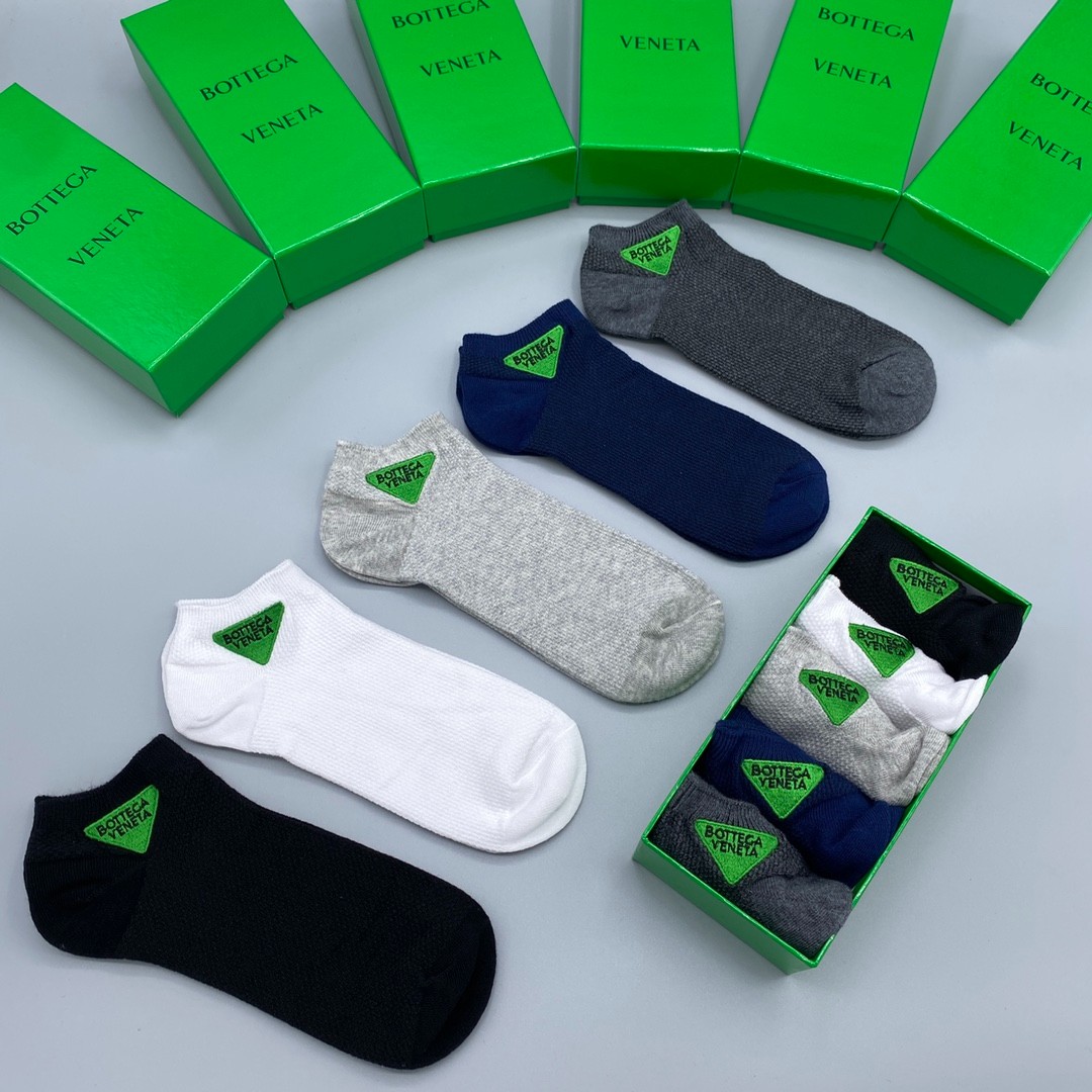03 Socks