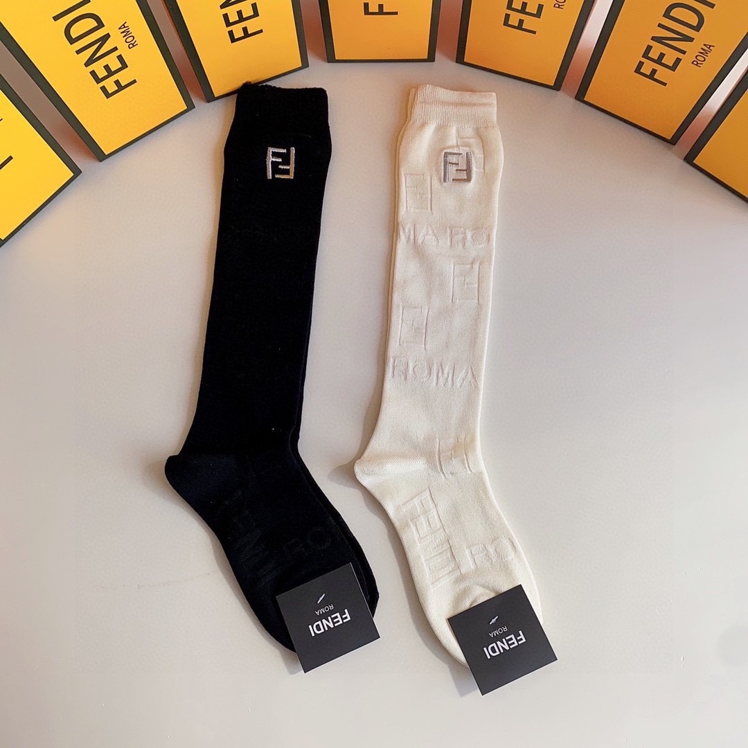 03 Socks