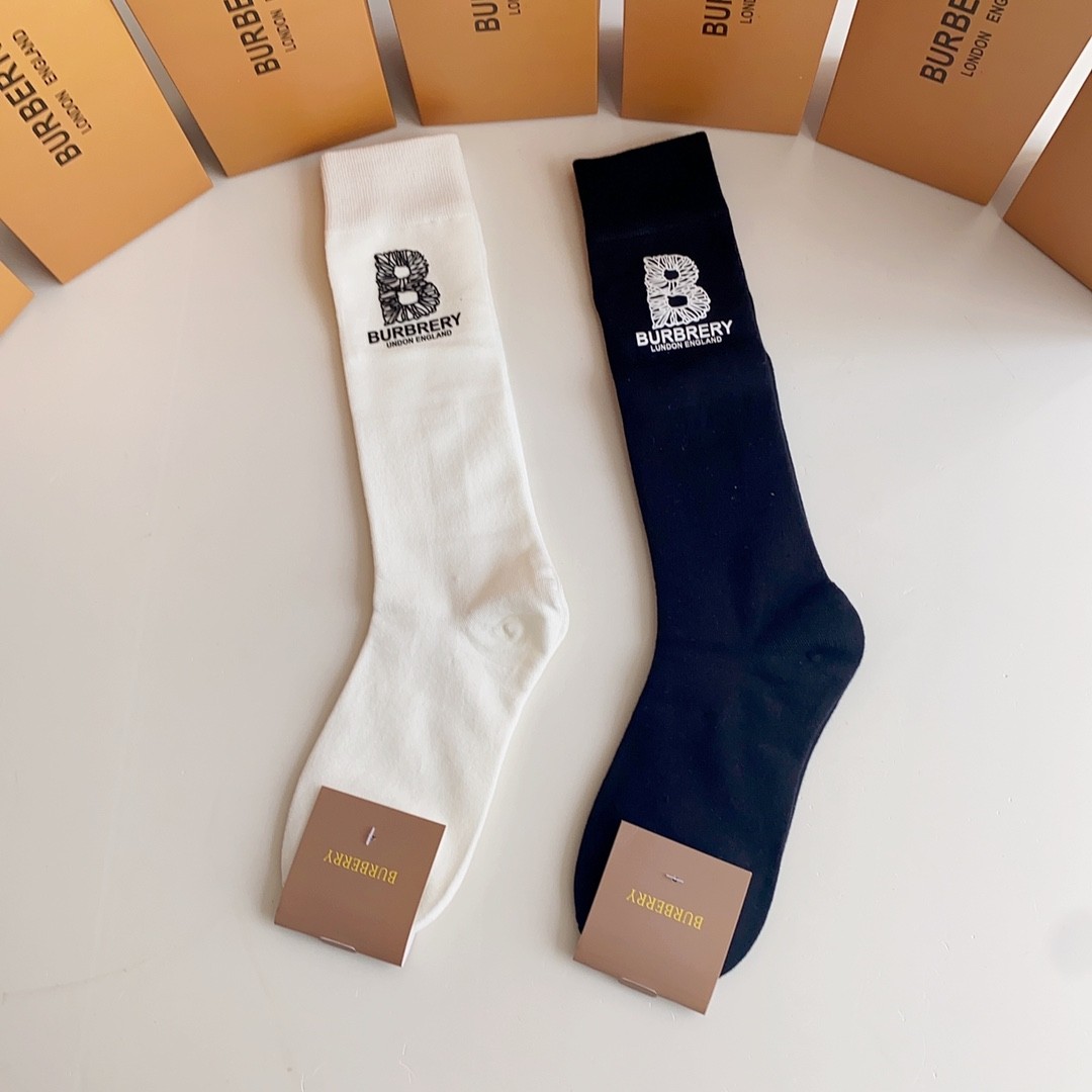 03 Socks