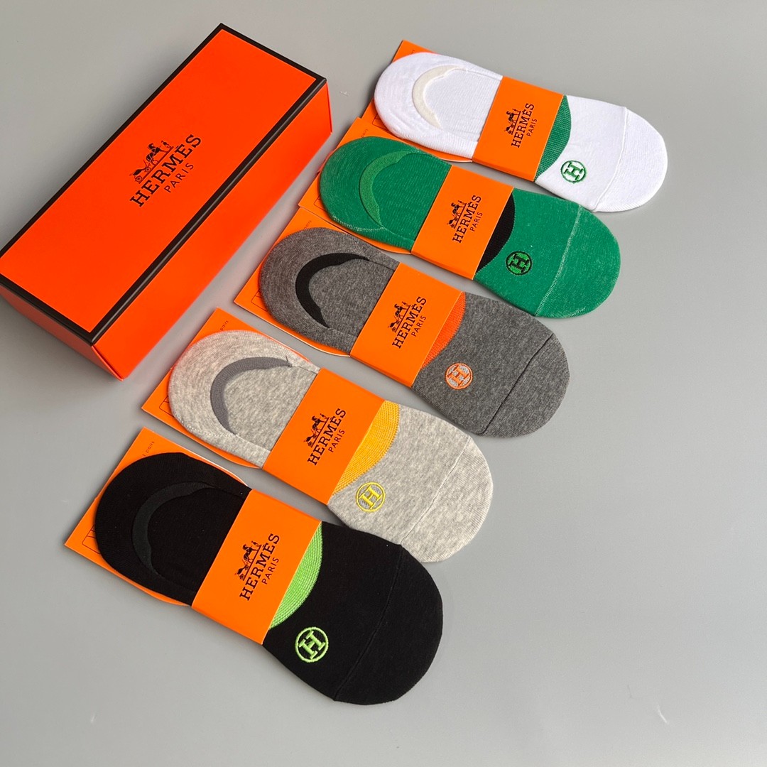 03 Socks