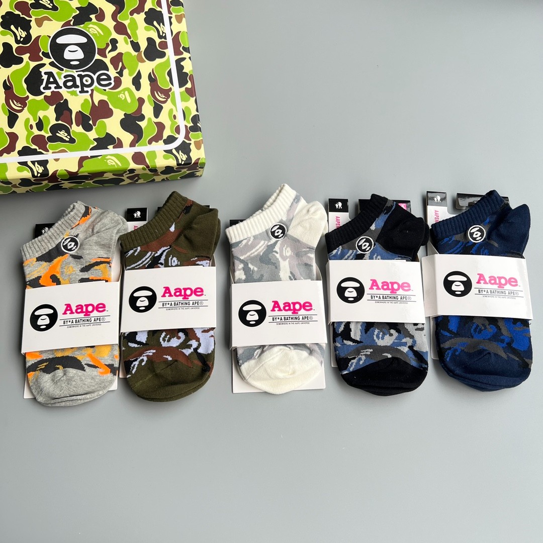 03 Socks