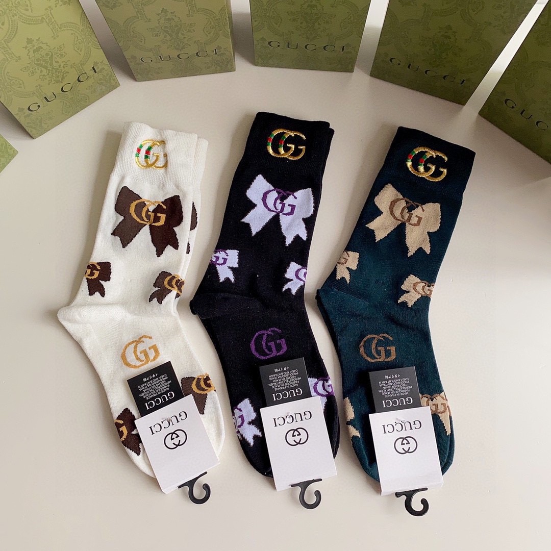 03 Socks