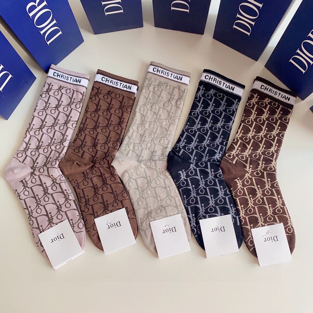 03 Socks
