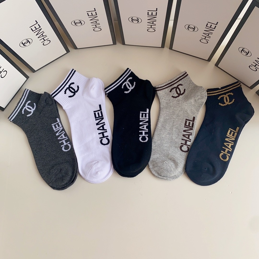 03 Socks