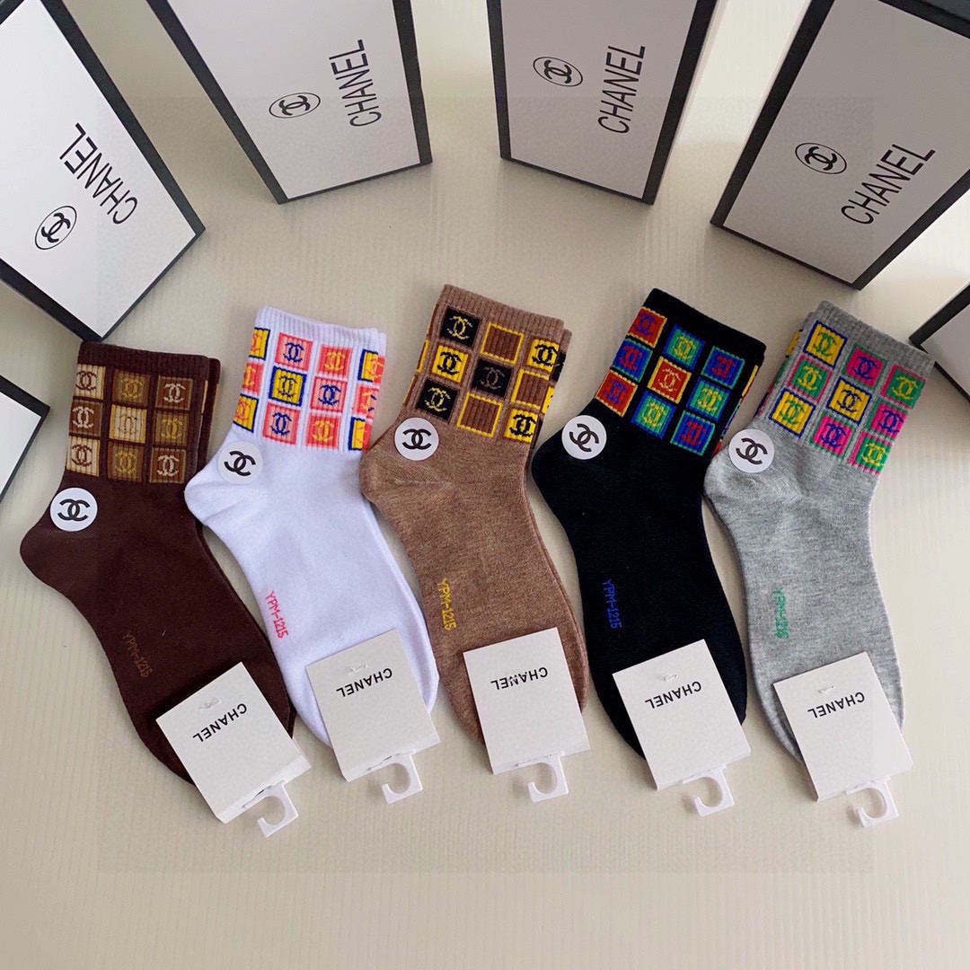 03 Socks