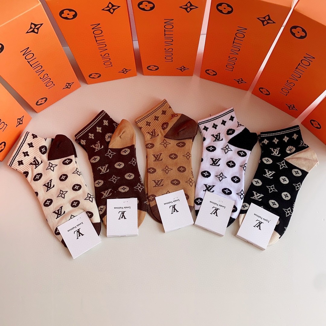 03 Socks