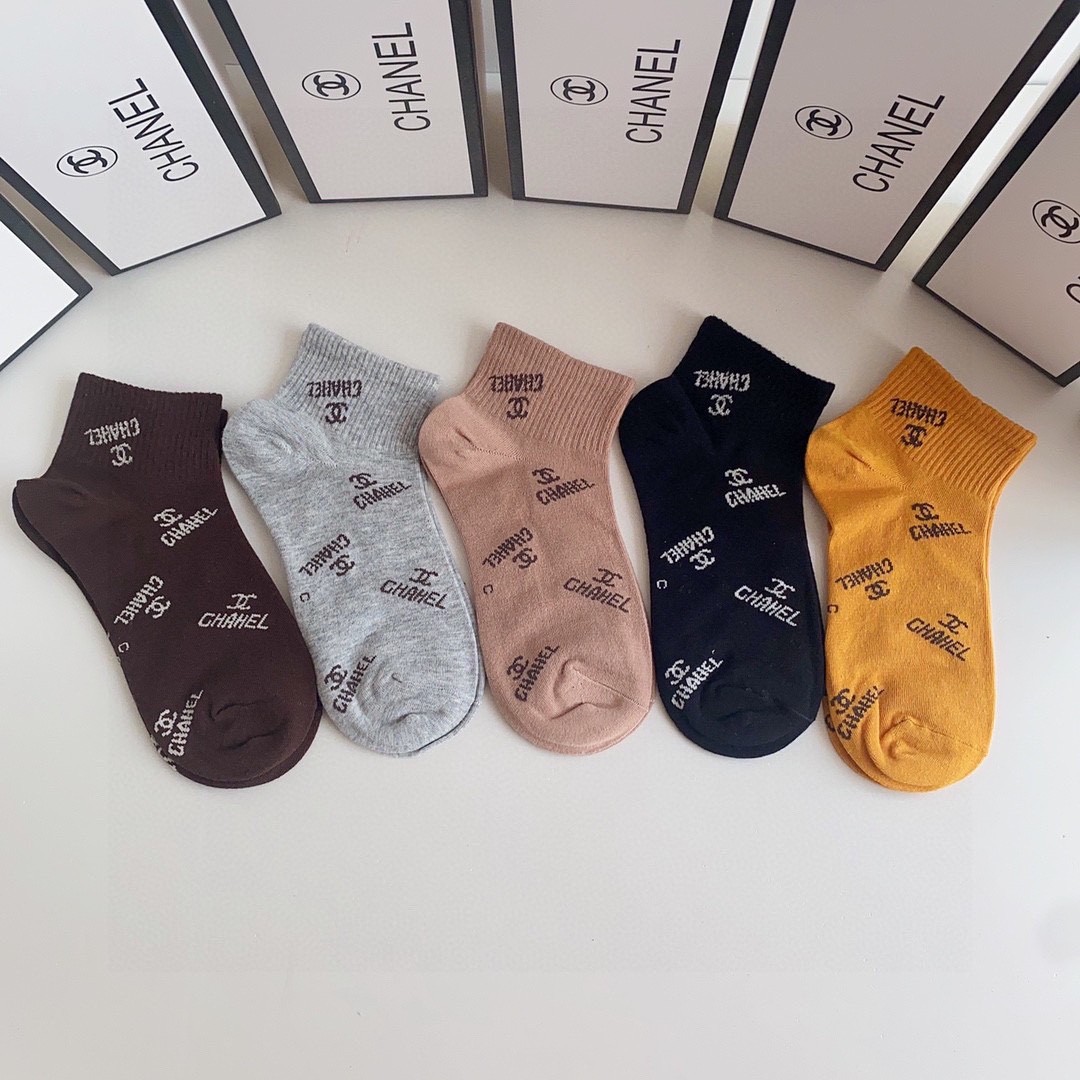 03 Socks