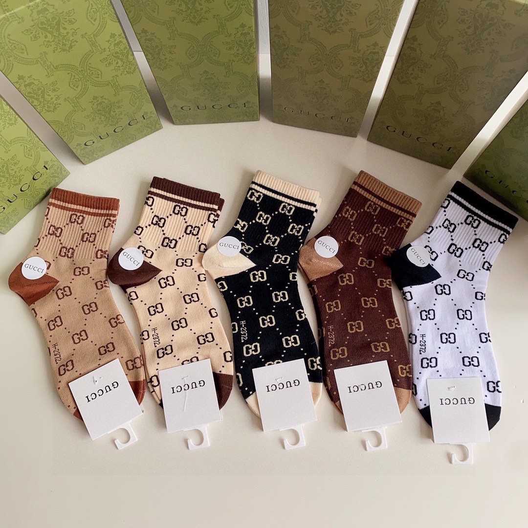 03 Socks
