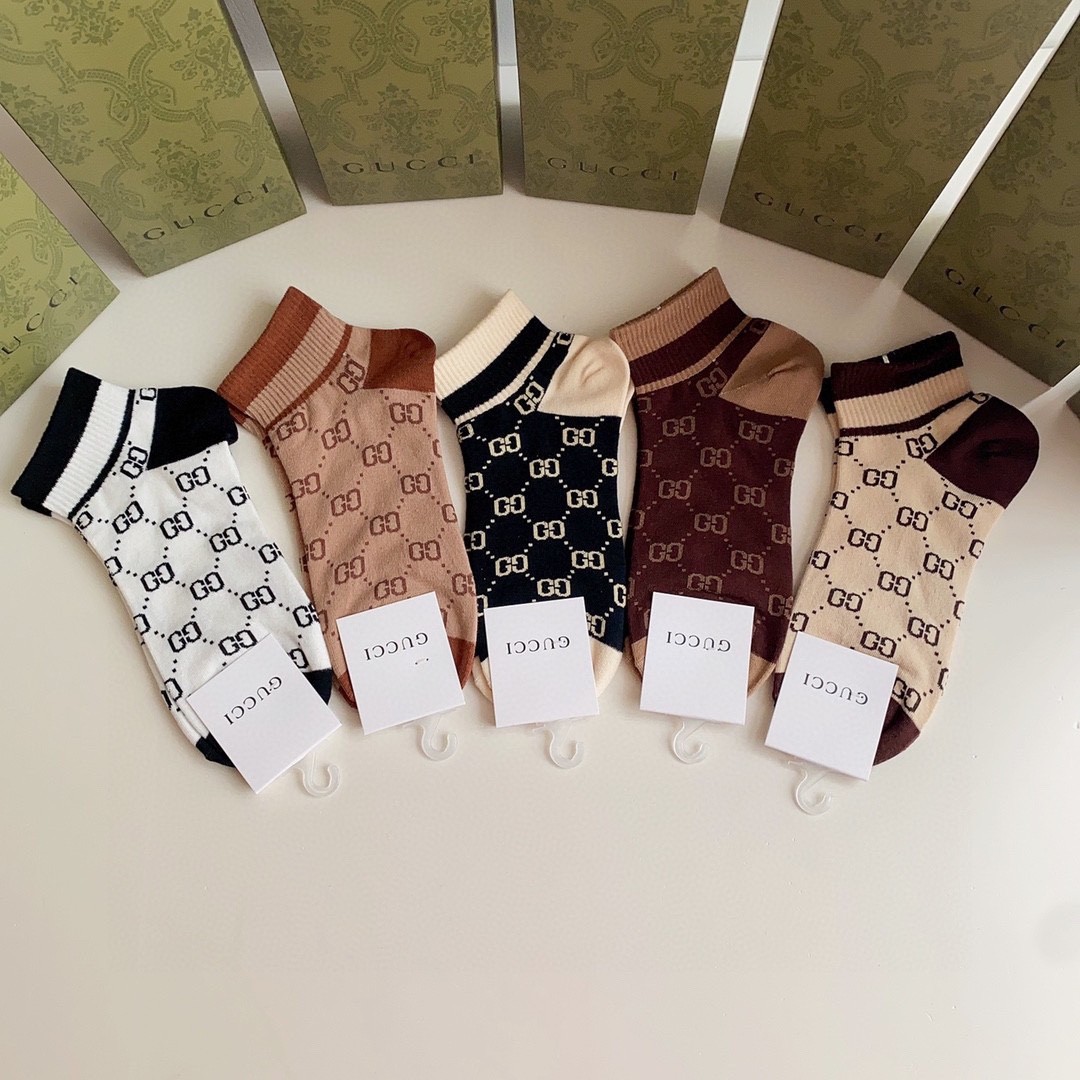 03 Socks
