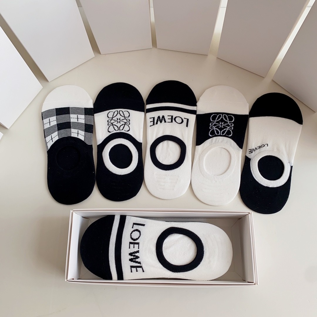 03 Socks