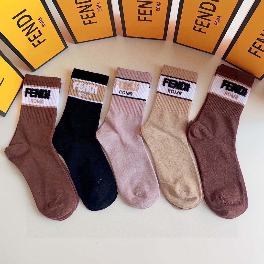 03 Socks