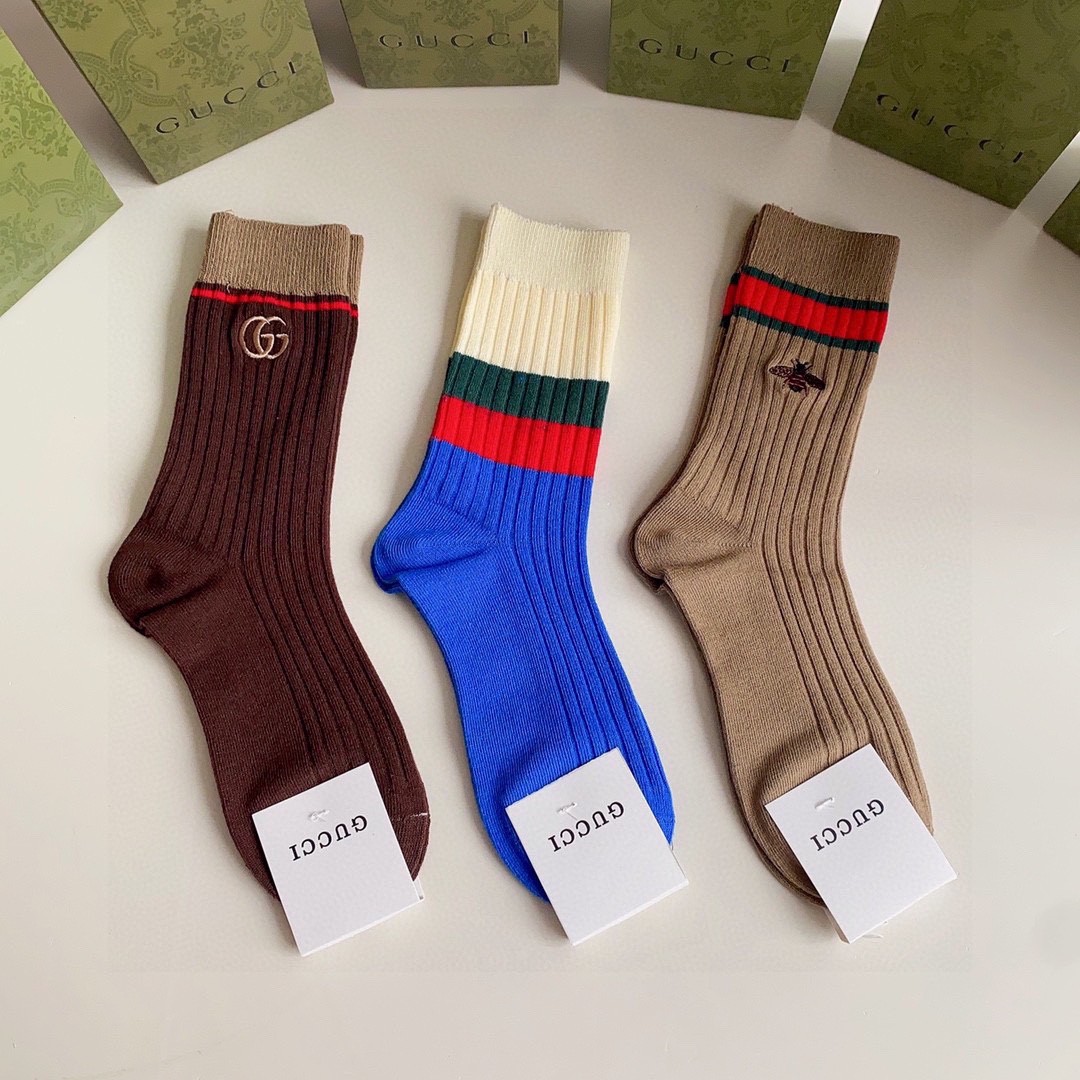 03 Socks