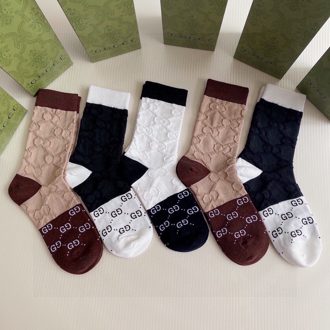 03 Socks