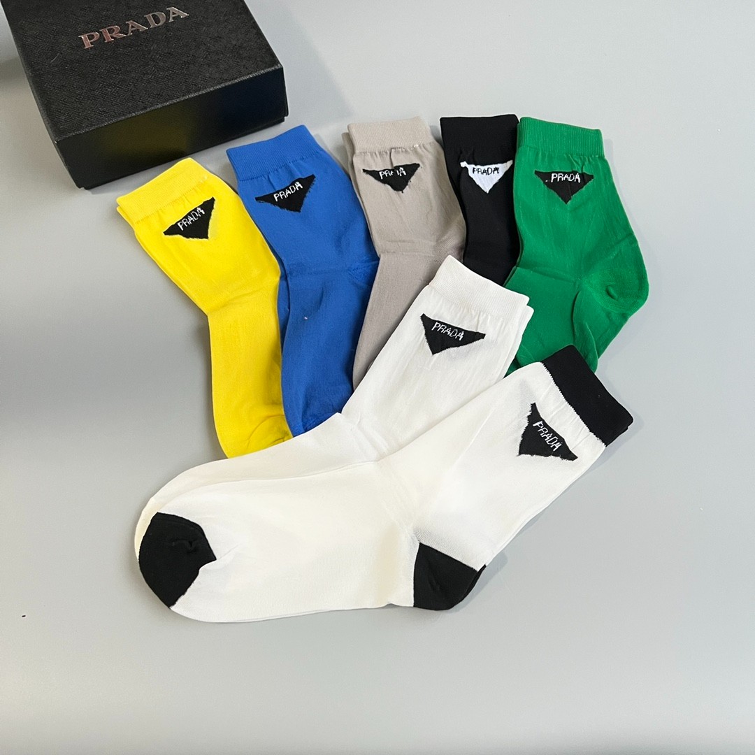 03 Socks