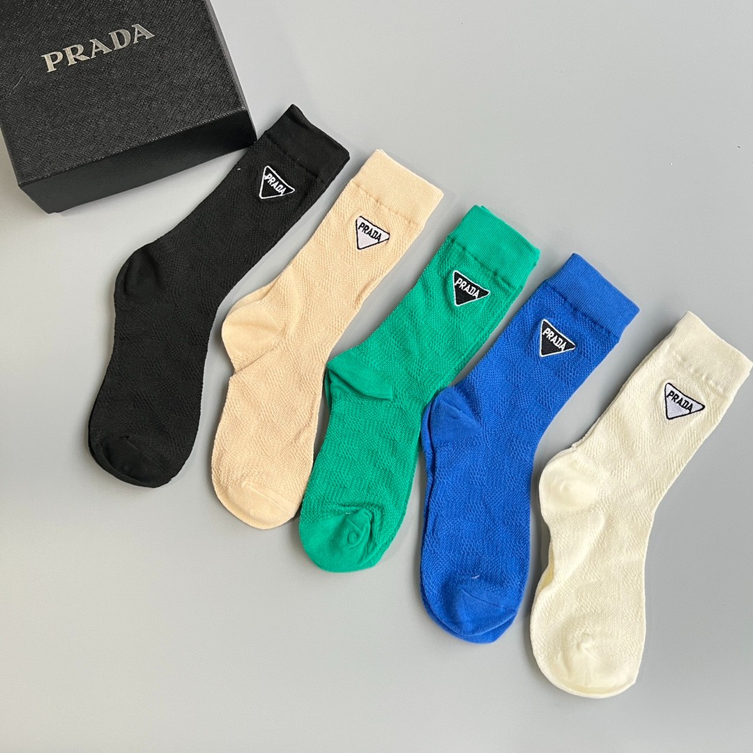 03 Socks