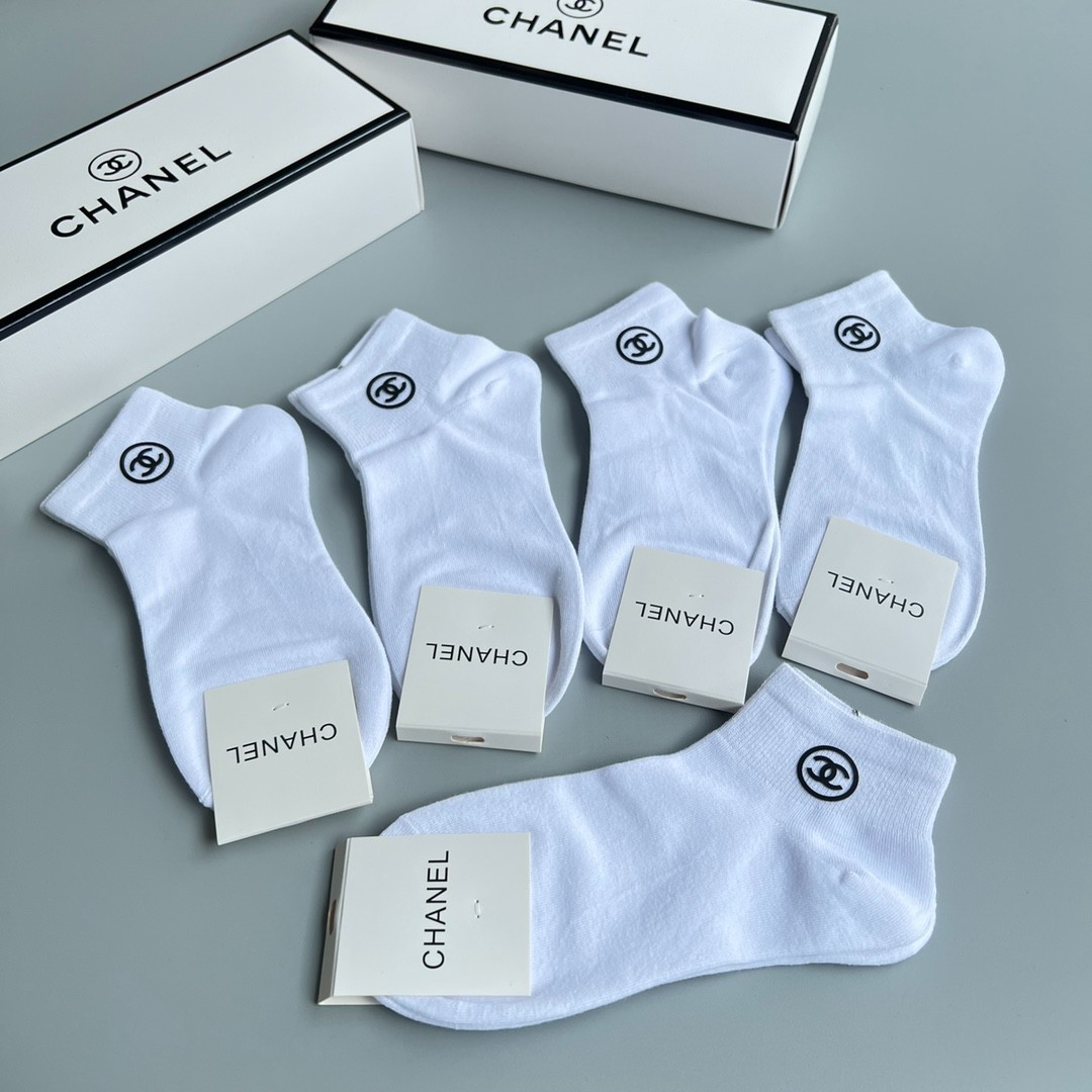 03 Socks