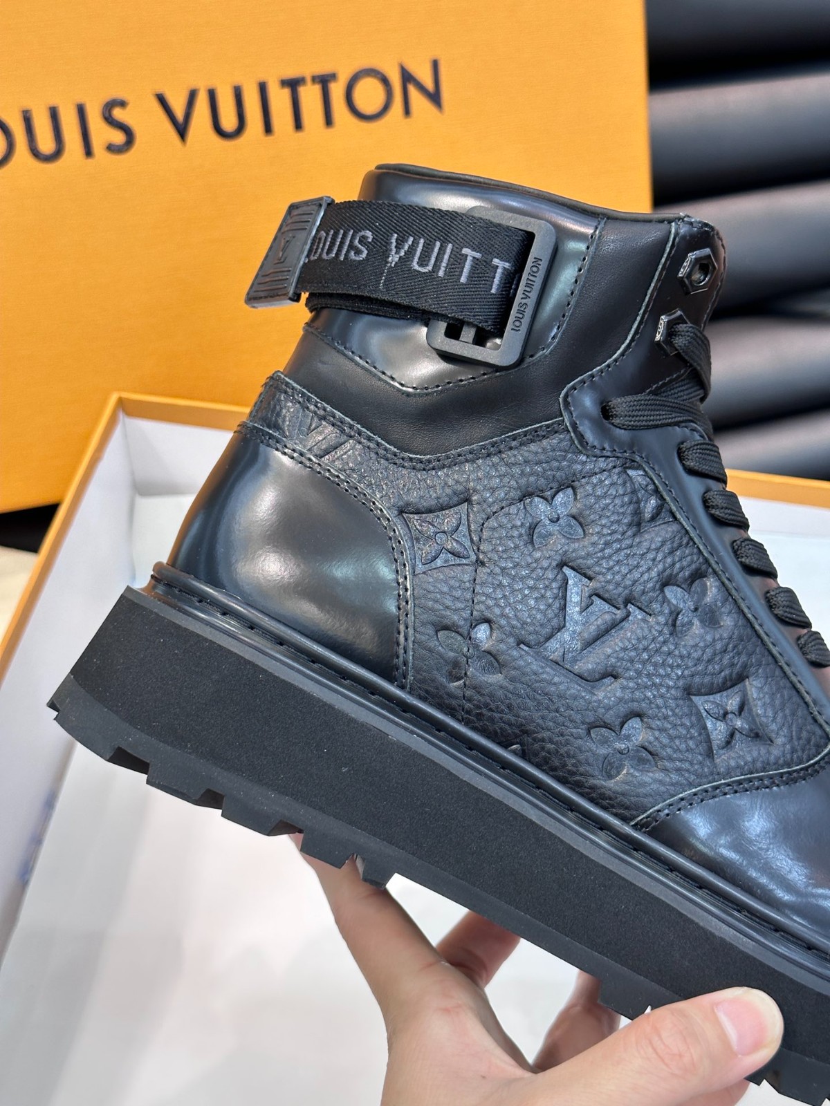 104 56123164 SIZE 38-45
