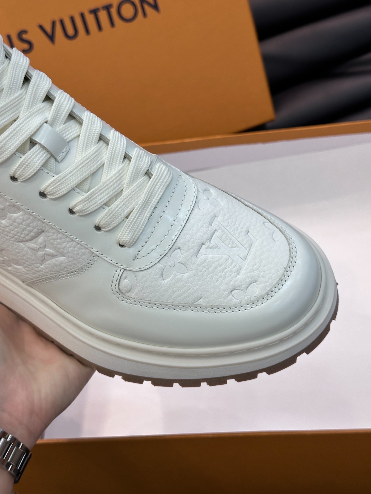 103 56123164 SIZE 38-45