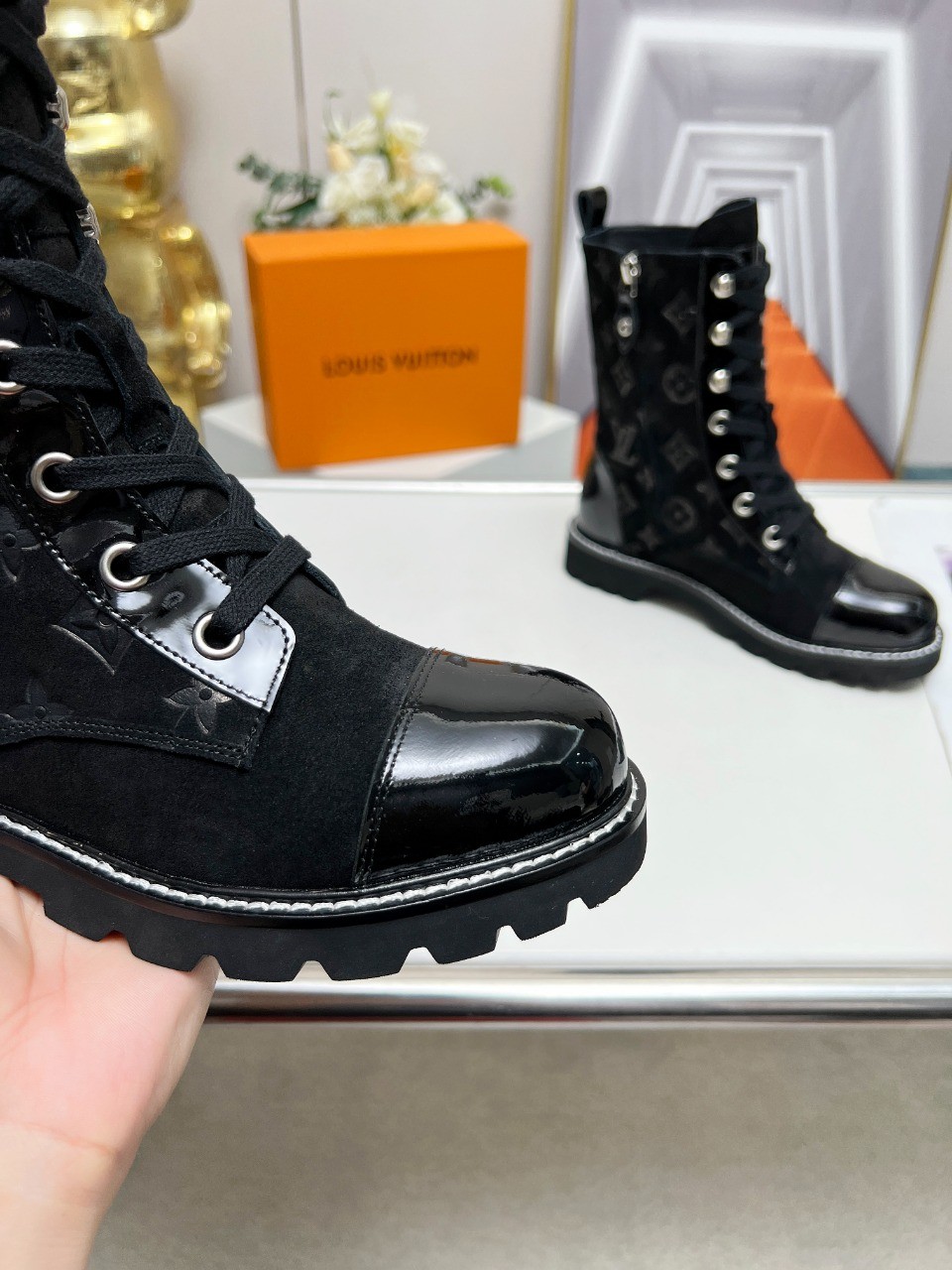 085 46123141 SIZE 35-43