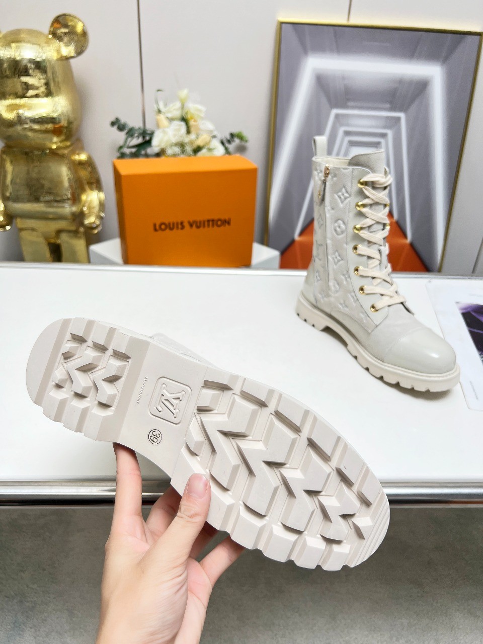 084 46123141 SIZE 35-43