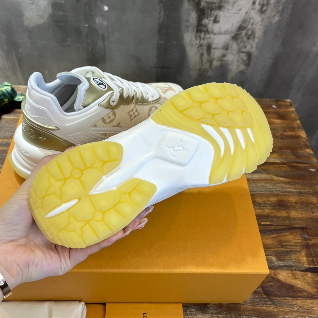 064 48123146 SIZE 35-39