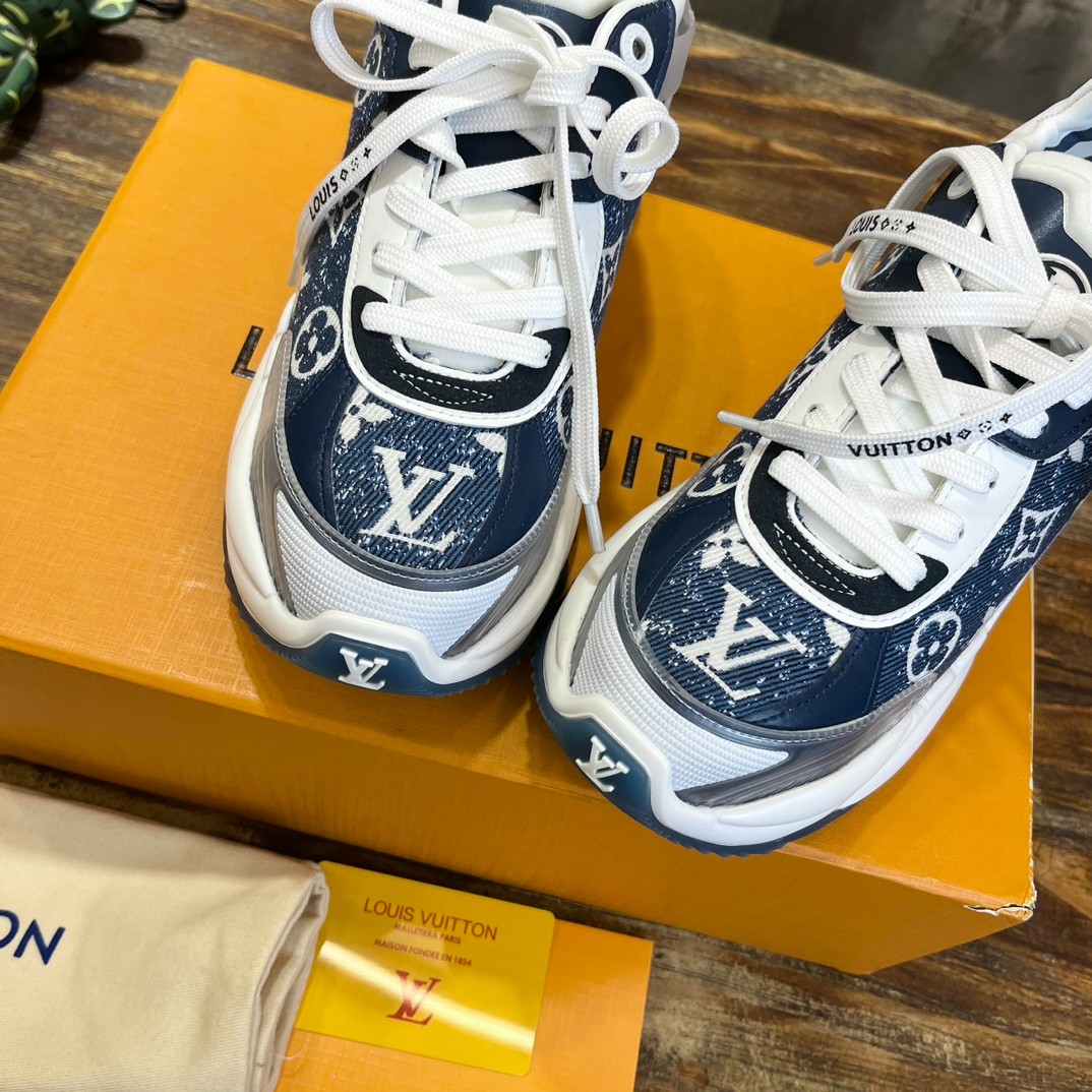 049 38123123 SIZE 35-39