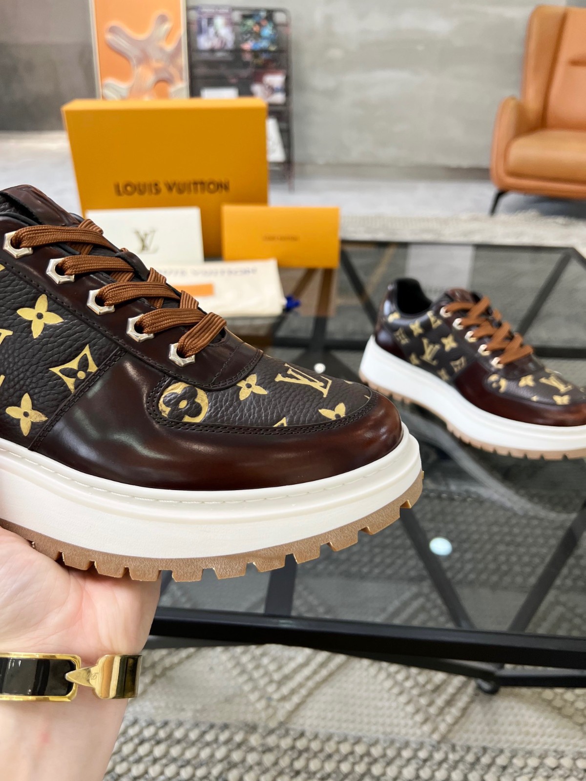 038 49123148 SIZE 38-45