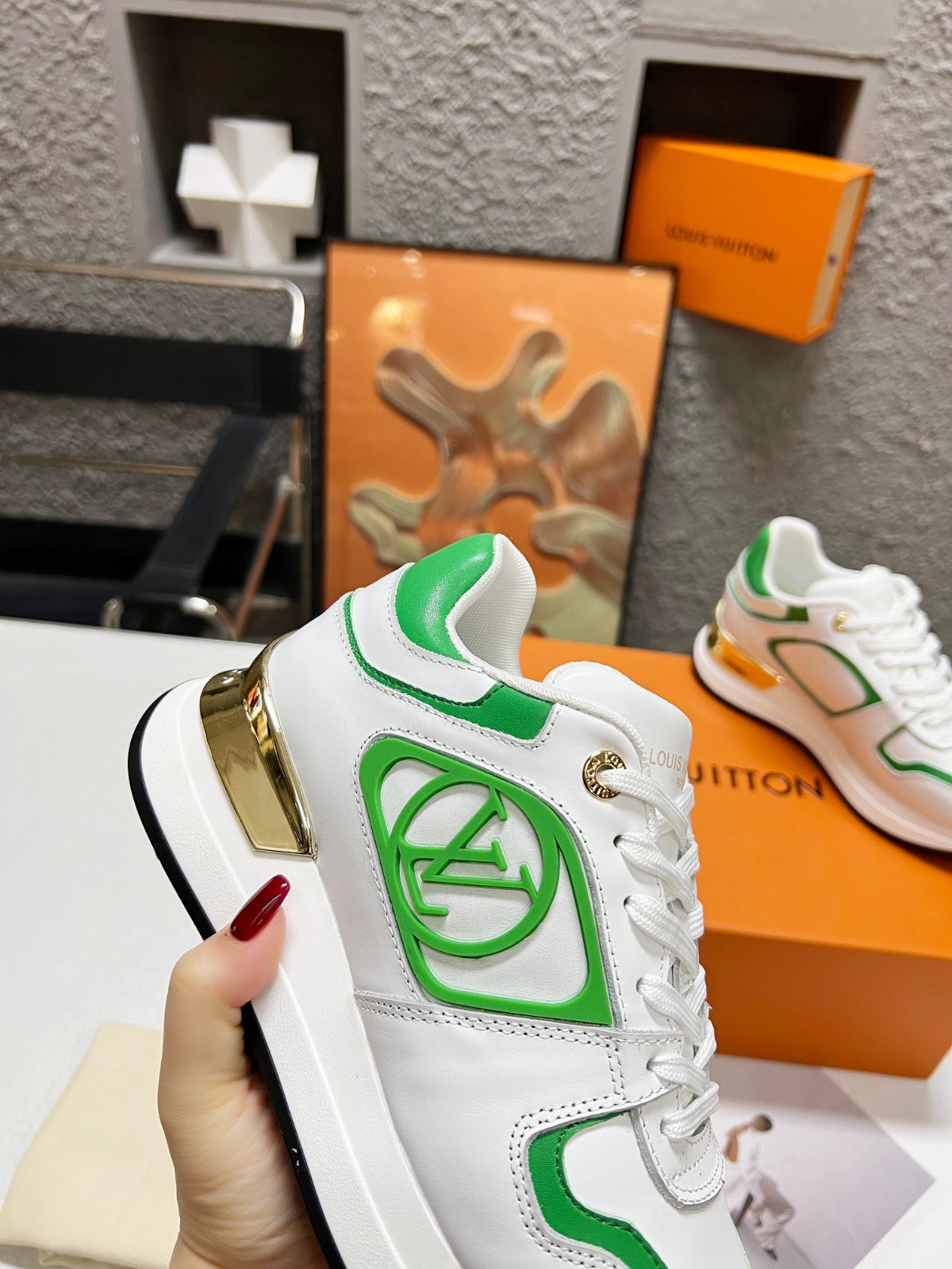 010 SIZE 35-41
