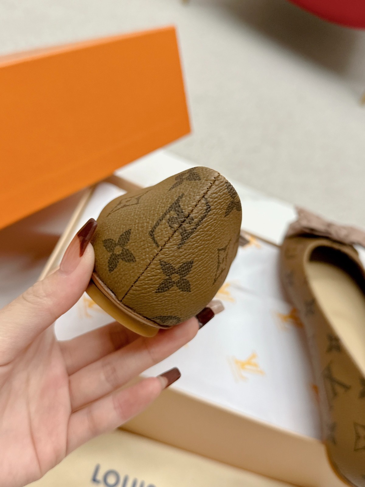 005 33123111 SIZE 34-41