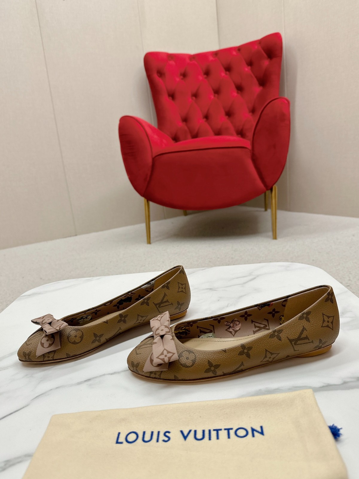 005 33123111 SIZE 34-41